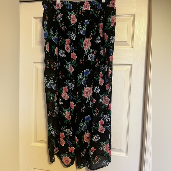 Straight leg sheer floral pants - Picture 5 of 6